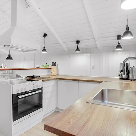 Three-bedroom In בית נופש Oksbøl