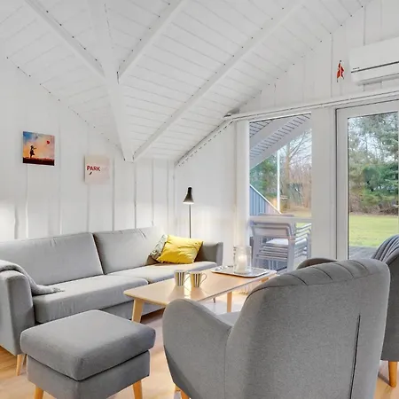 Three-bedroom In Casa vacanze