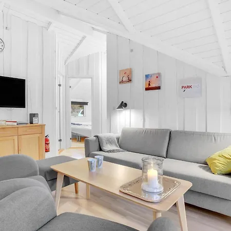 Casa vacanze Three-bedroom In *